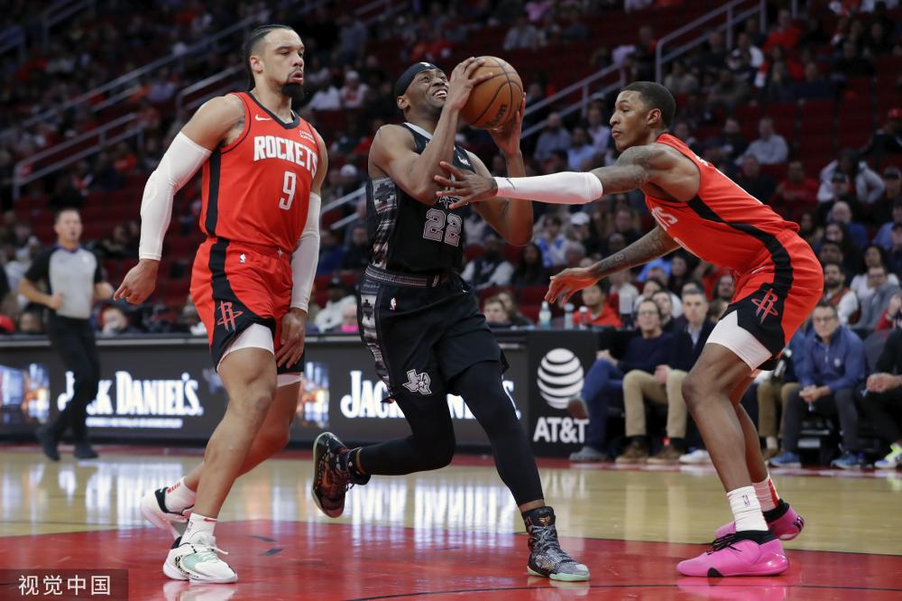 与拉齐奥并 与拉齐奥并