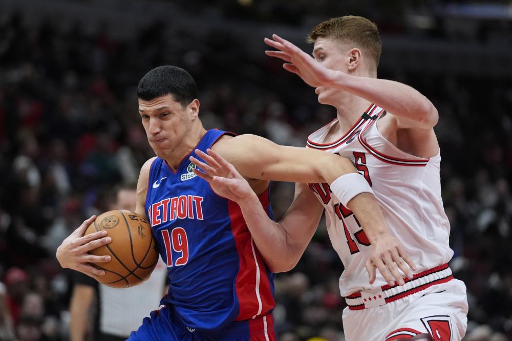 明显逊色 明显逊色