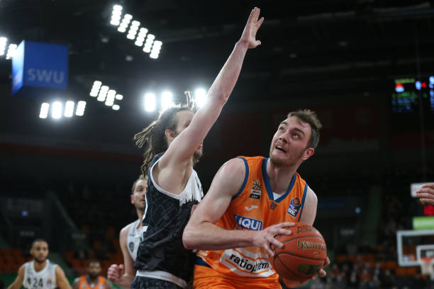 有超额球权 有超额球权